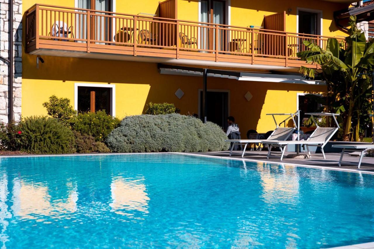 Maso Agritur Santa Lucia Bed & Breakfast Dro Exterior photo