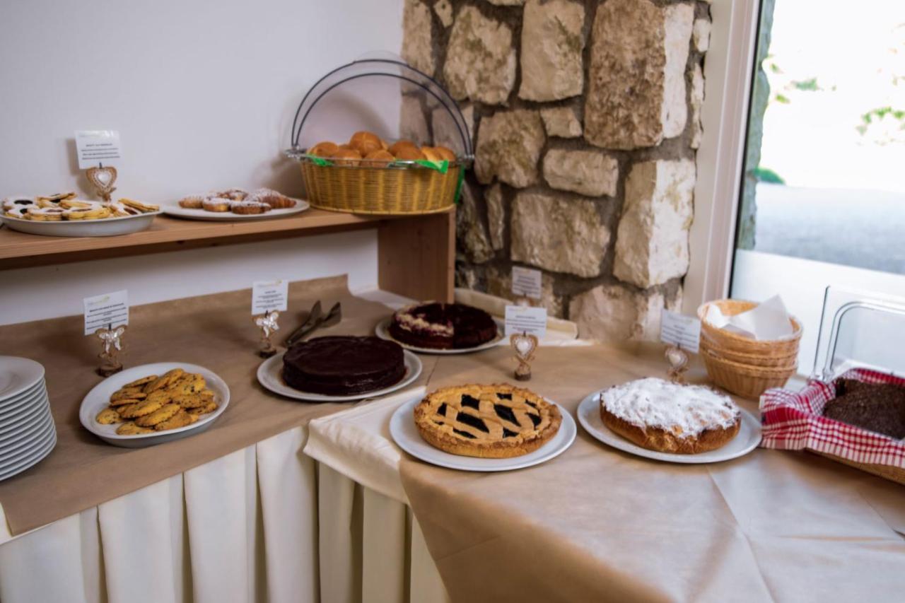 Maso Agritur Santa Lucia Bed & Breakfast Dro Exterior photo