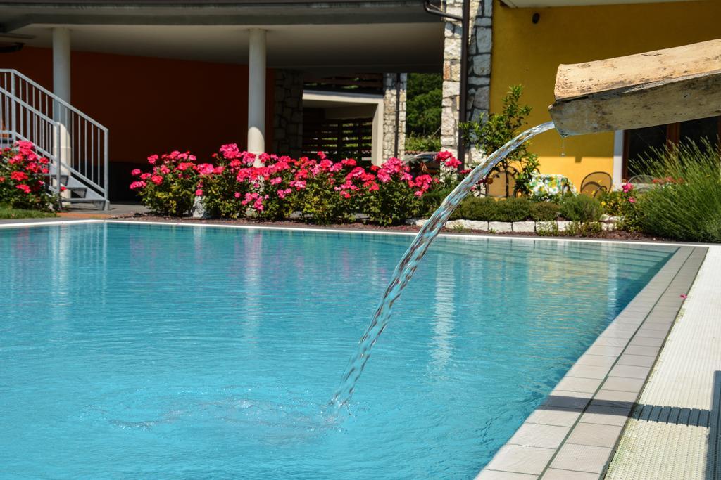 Maso Agritur Santa Lucia Bed & Breakfast Dro Exterior photo