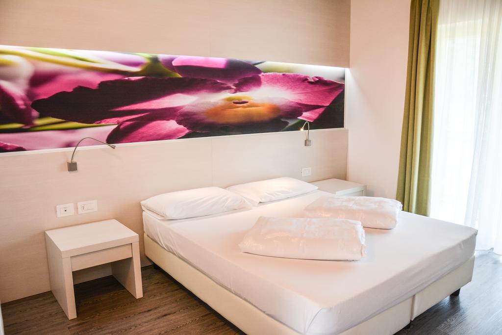 Maso Agritur Santa Lucia Bed & Breakfast Dro Exterior photo